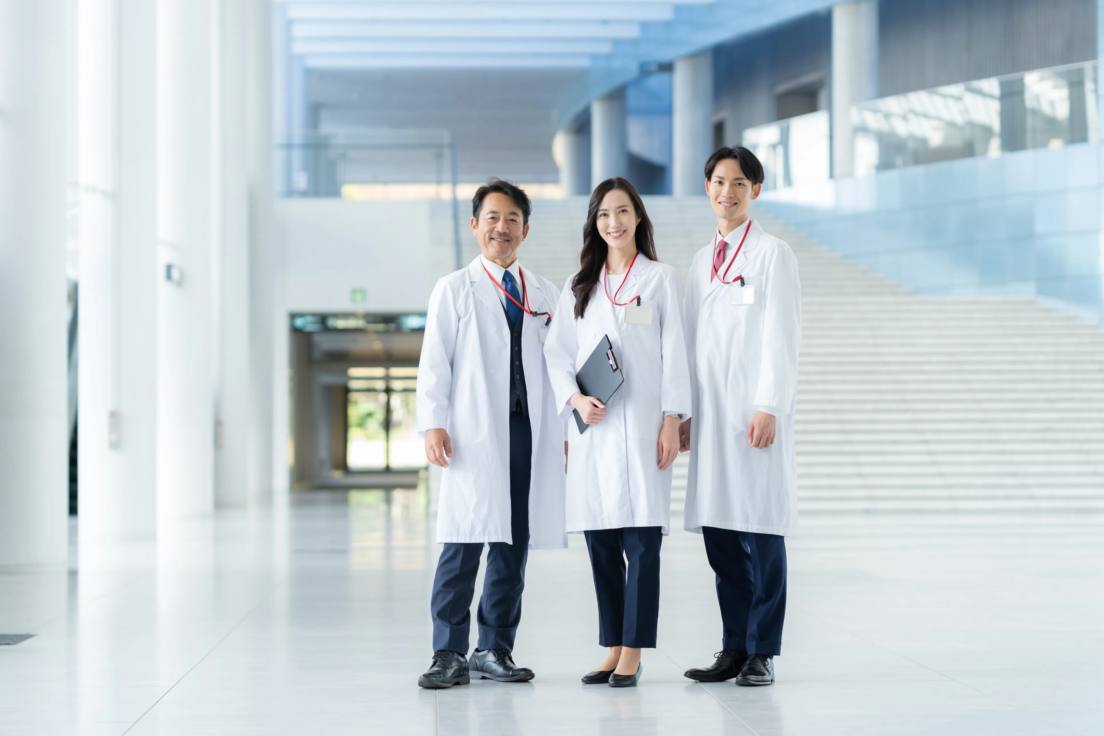 Photo — surgeon with patient